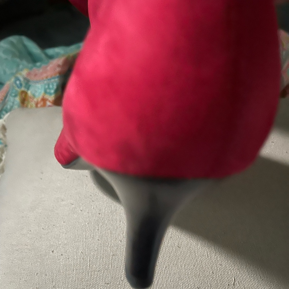 Red boots - Picture 4 of 5